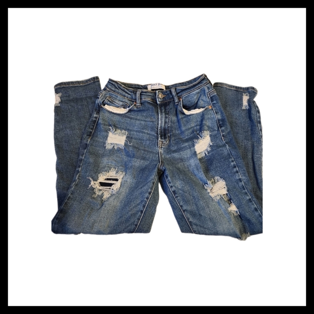 Distressed Relaxed Fit Jeans